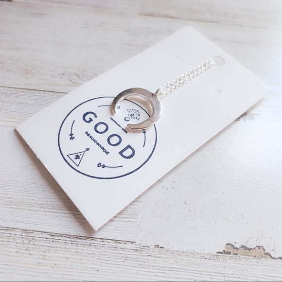 Classic Horn Necklace - Picture 6 of 8